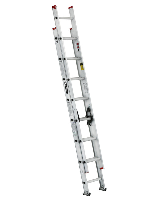 Escalera Cuprum de extensión de aluminio con peldaño en "D" de 16 pies Cuprum 494-16N